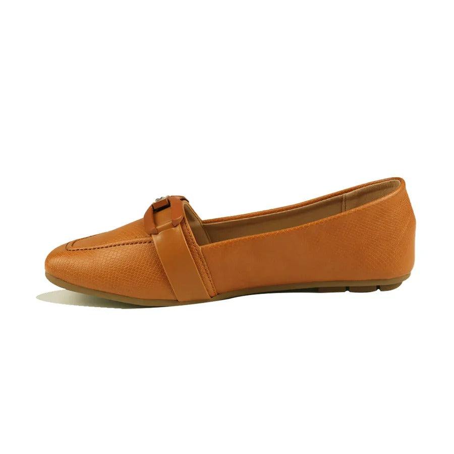 Women's Tan Textured Loafers with Decorative Buckle and Slip-On Comfort